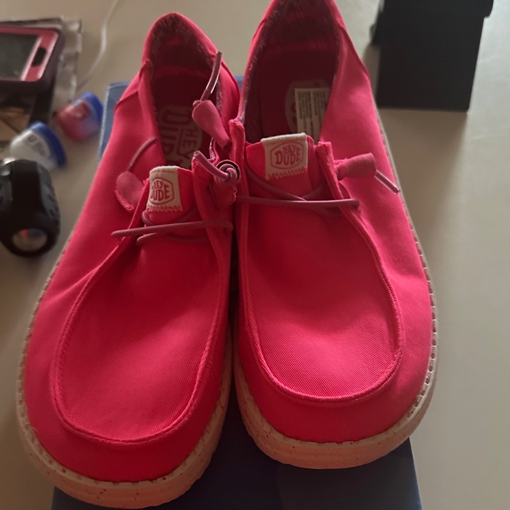 Hey Dude Bright Pink Canvas Shoes - Picture 2 of 4